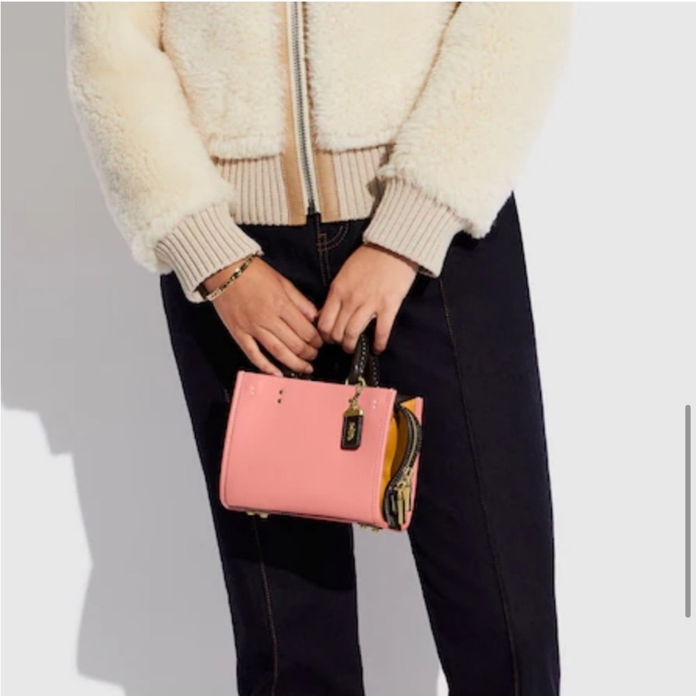 Coach Pink Rogue 17 - Picture 11 of 16
